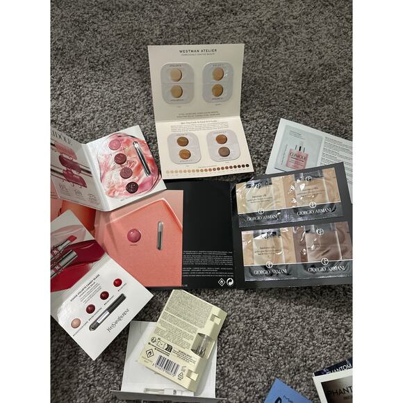 Makeup‎ and Perfume 14 piece Sample - Picture 9 of 10